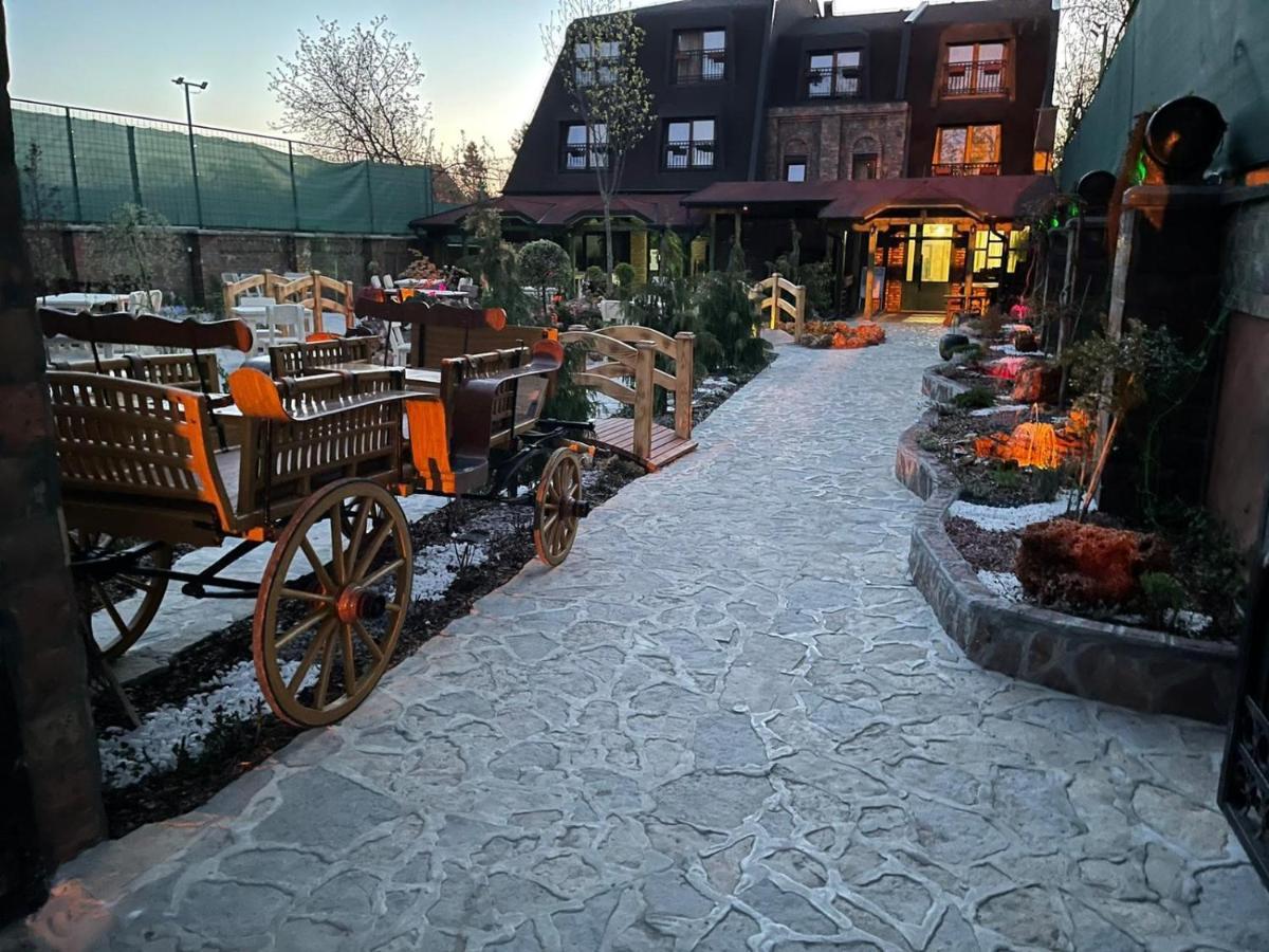 Каштел Pancevo Hotel Bagian luar foto