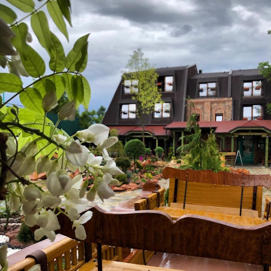 Каштел Pancevo Hotel Bagian luar foto