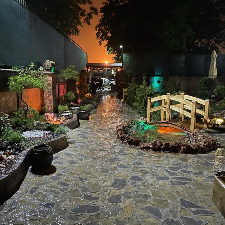 Каштел Pancevo Hotel Bagian luar foto