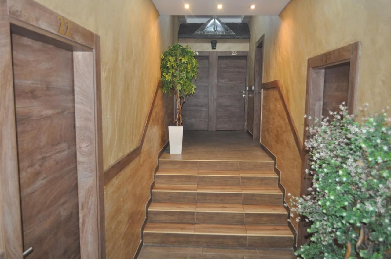 Каштел Pancevo Hotel Bagian luar foto