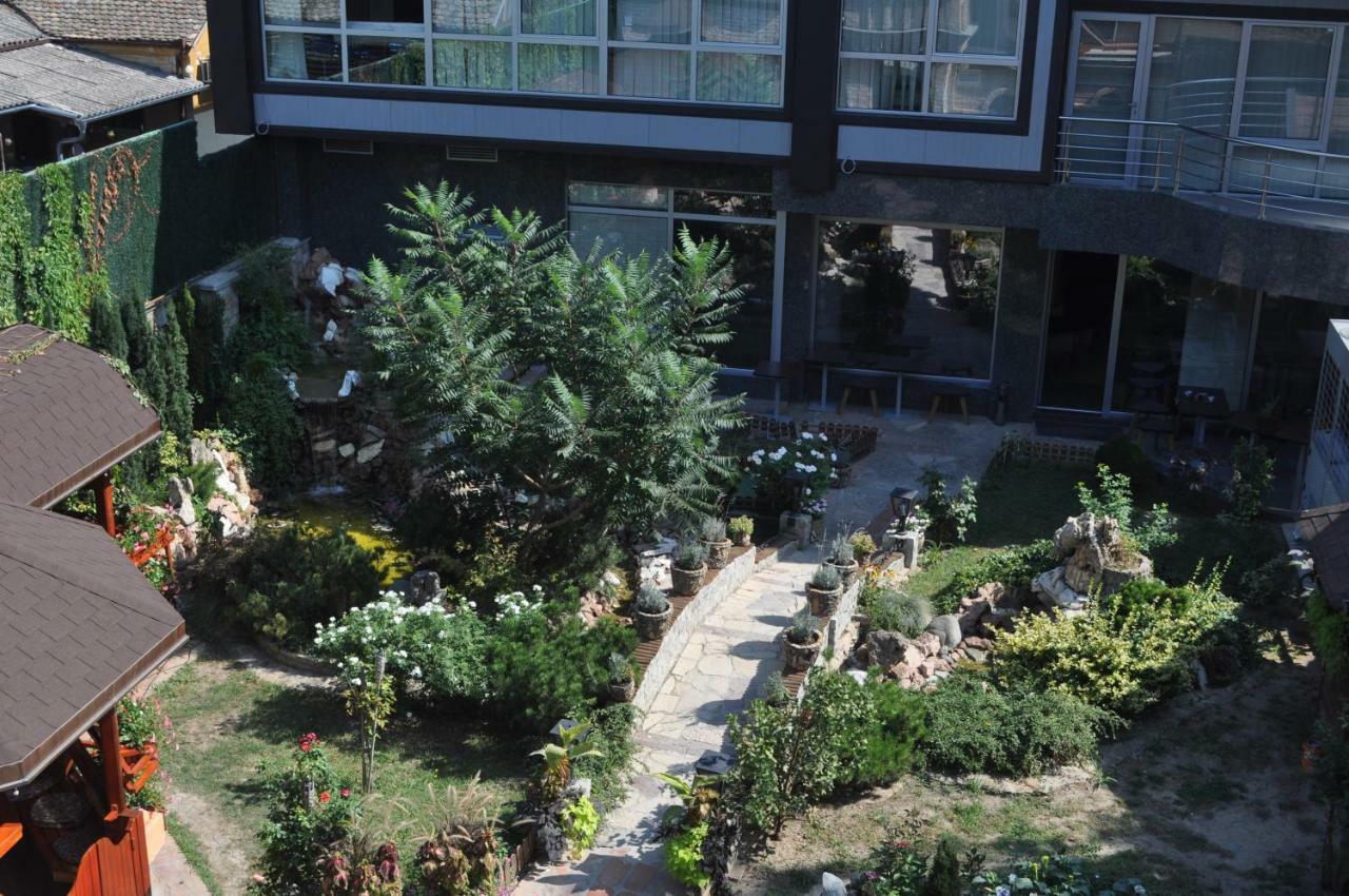 Каштел Pancevo Hotel Bagian luar foto