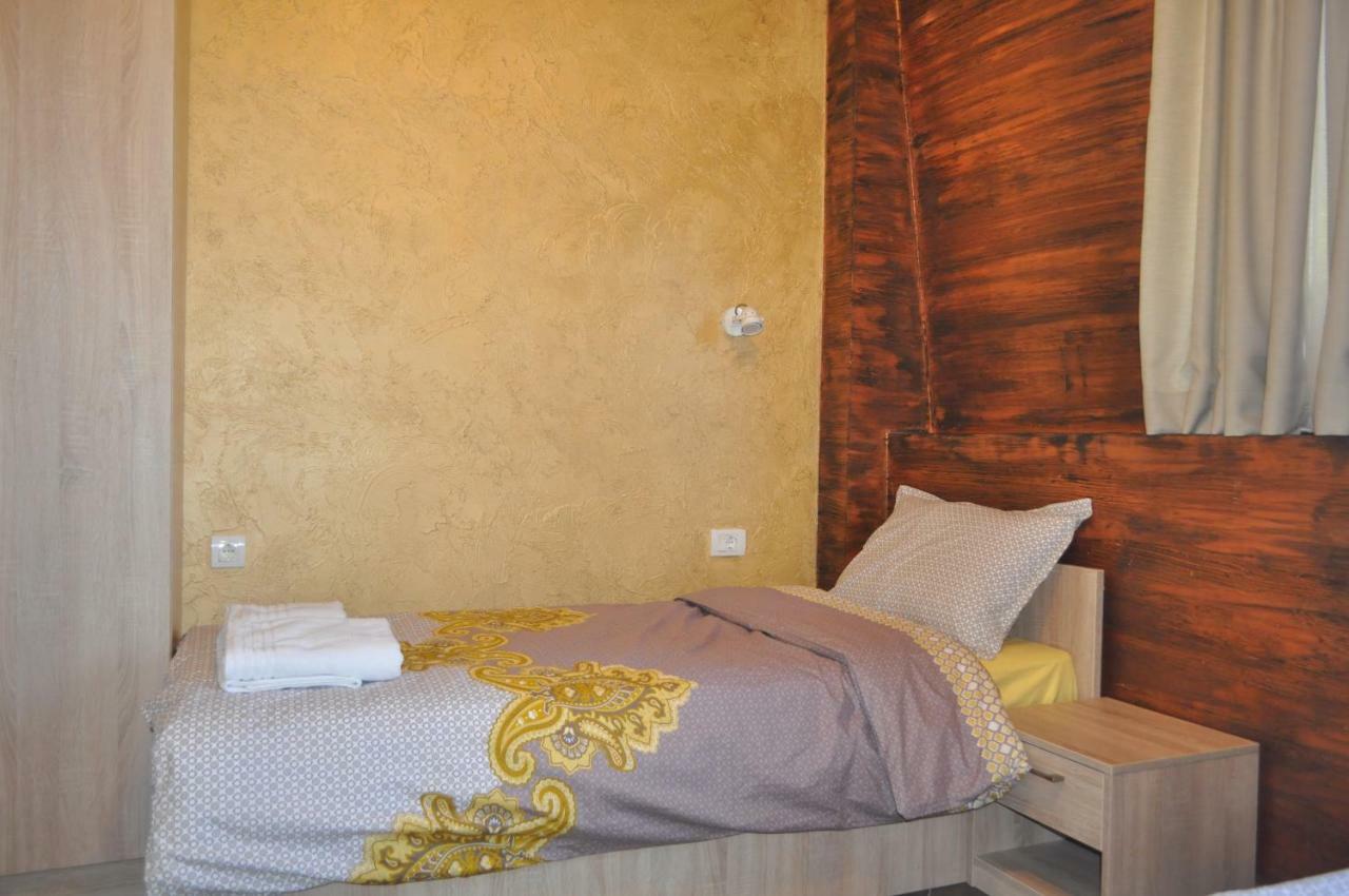 Каштел Pancevo Hotel Bagian luar foto