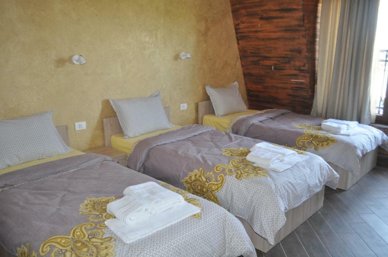 Каштел Pancevo Hotel Bagian luar foto